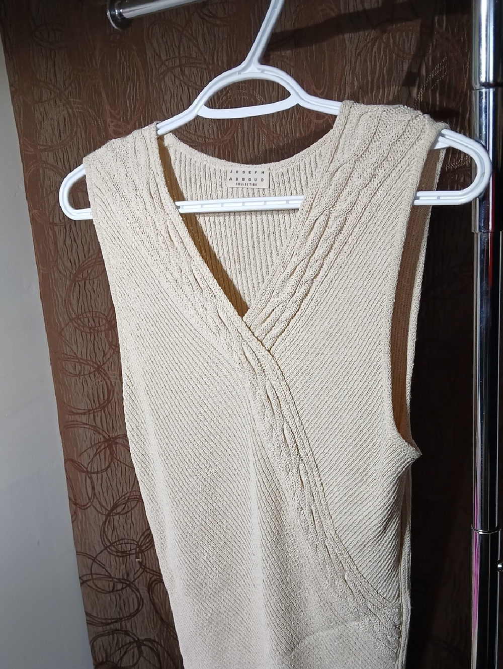 Joseph Abboud Cream Knit V-Neck Sweater Vest
